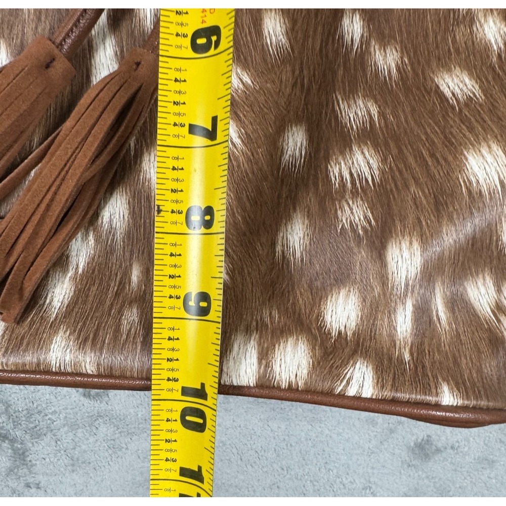 Angel Ranch Deer Print Concealed Carry Bucket Bag Brown Purse D330001102 - Picture 3 of 16